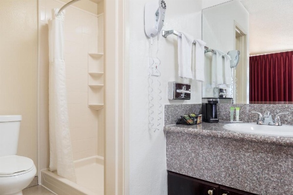 Kings Inn Anaheim at The Park & Convention Center image 23